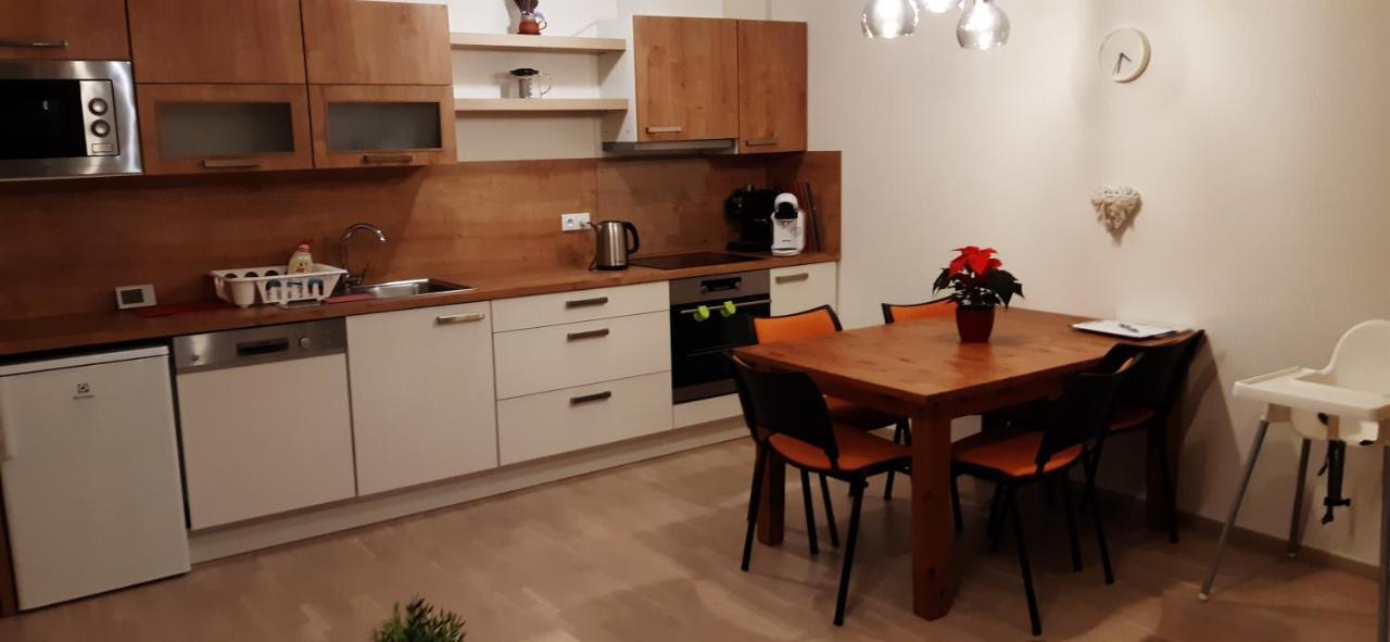Apartman M5 ホルニー・ミーセチキ エクステリア 写真
